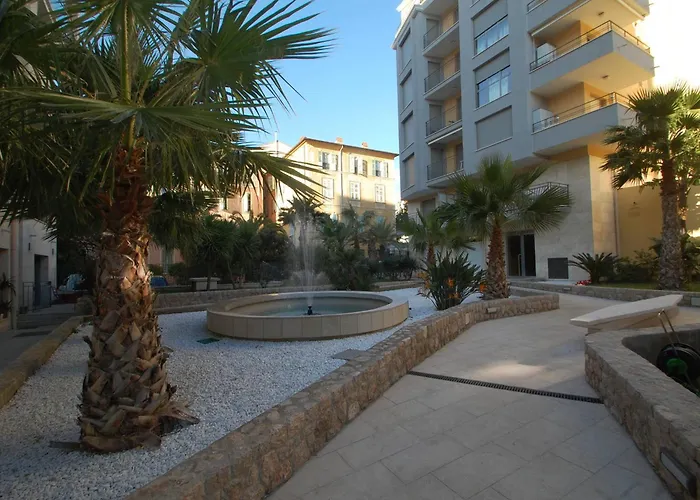 2p Moderne Avec Terrasse, Parking Prive, En Plein Centre De Menton, A 2 Pas De La - Fr-1-196-200 Lägenhet Menton